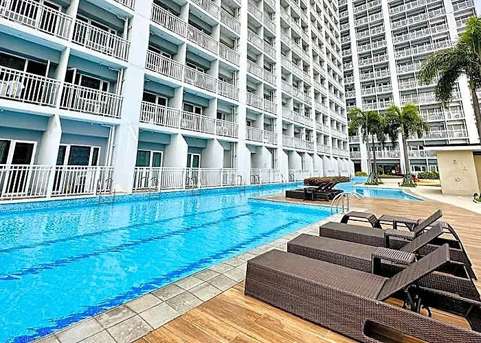 Hotel In Pasay Near Moa Airport Picc Wtc Starcity Manila