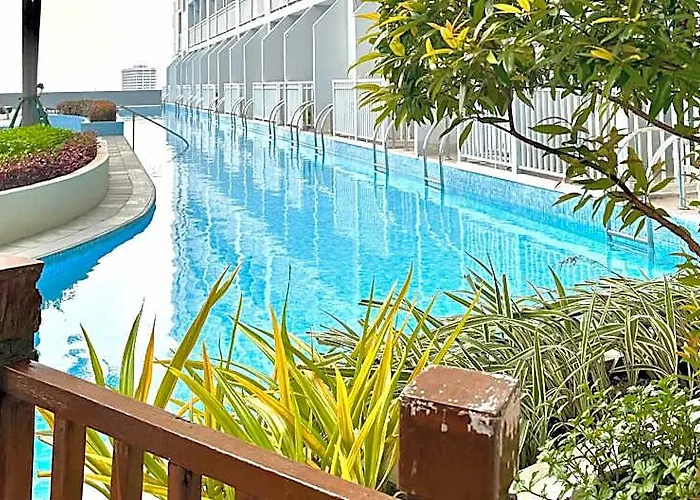 Hotel In Pasay Near Moa Airport Picc Wtc Starcity 5*
