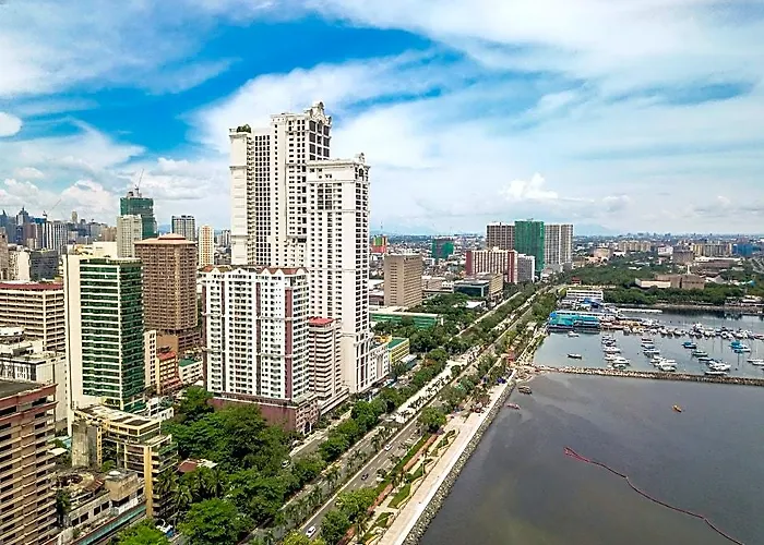 Hotel In Pasay Near Moa Airport Picc Wtc Starcity Manila